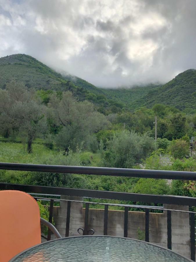 Apartmani Petrija Prčanj エクステリア 写真