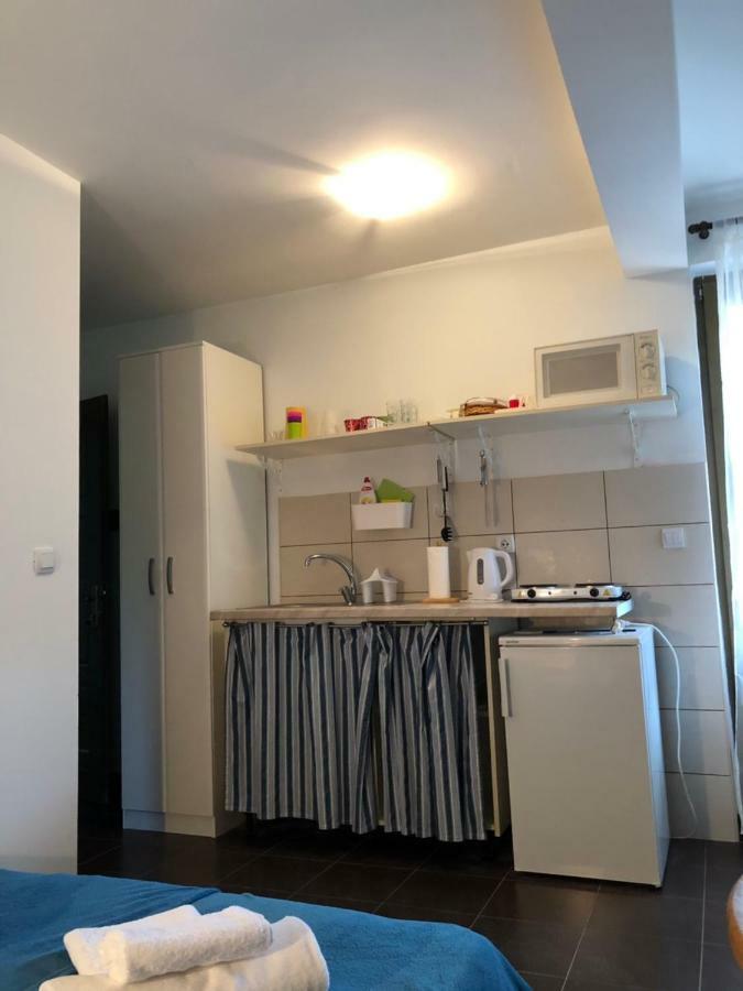 Apartmani Petrija Prčanj エクステリア 写真