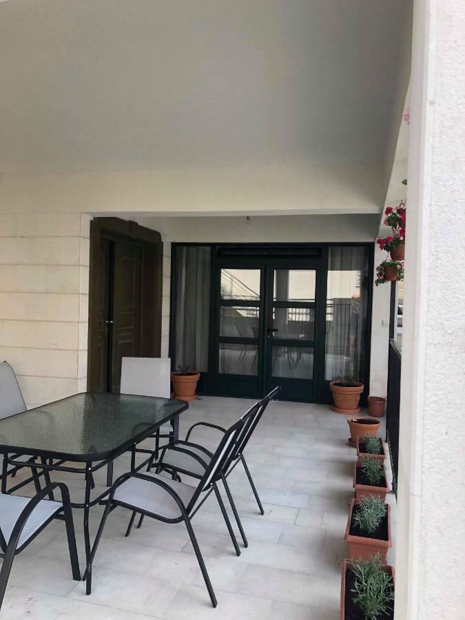 Apartmani Petrija Prčanj エクステリア 写真